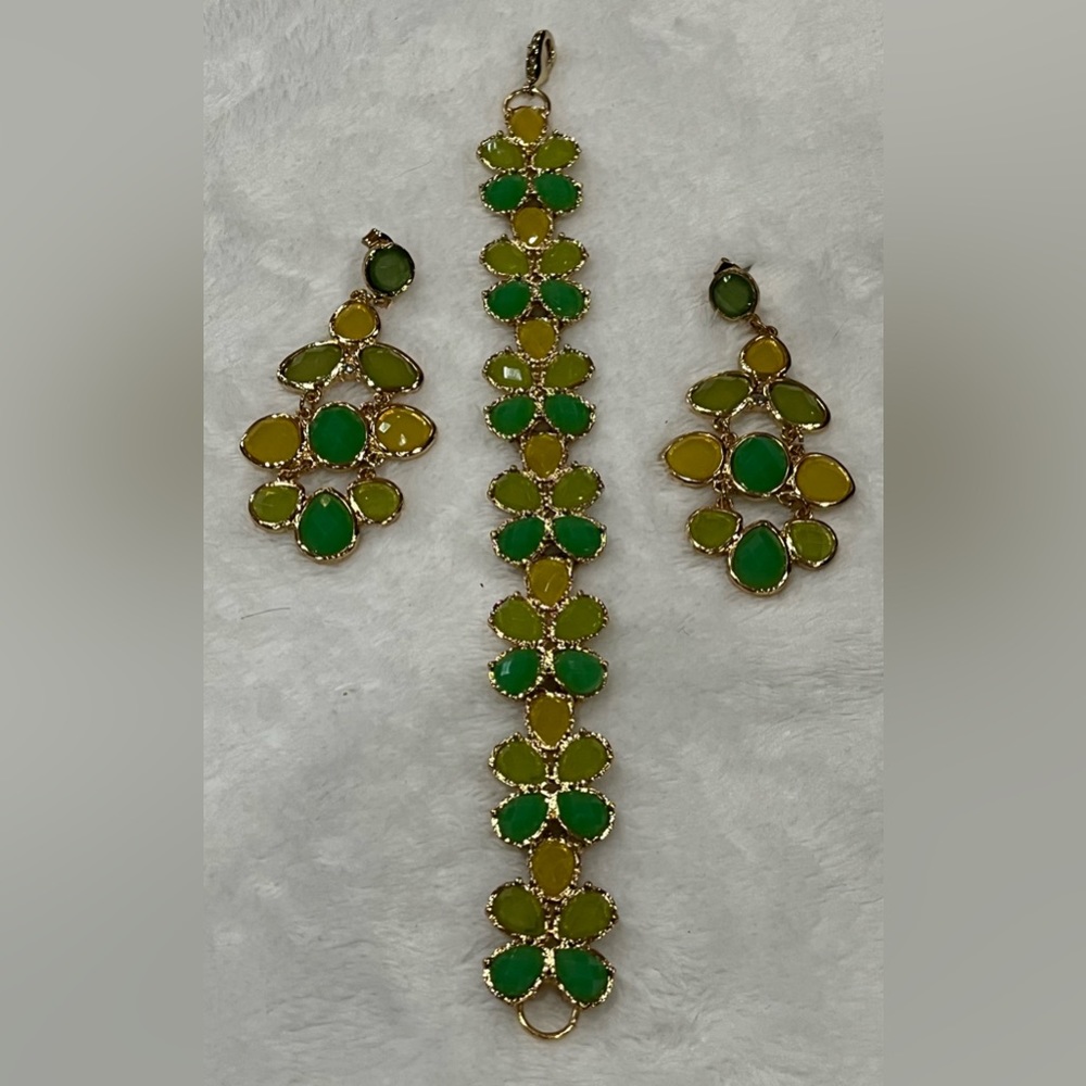 Yellow and green faceted gem peacock, chandelier earrings and bracelet set.